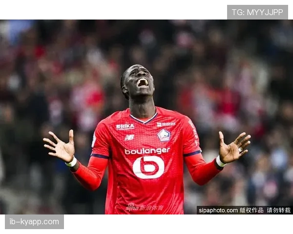 奥纳纳德乙主力中场时期的表现与作用解析