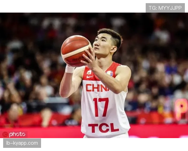 孙铭徽训练完直接打车去夜店？这作息谁顶得住