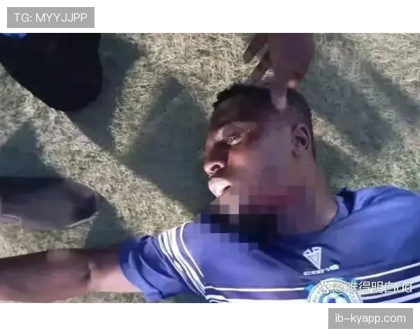 暴力行为在足球判罚中为何界限模糊？规则细节大揭秘